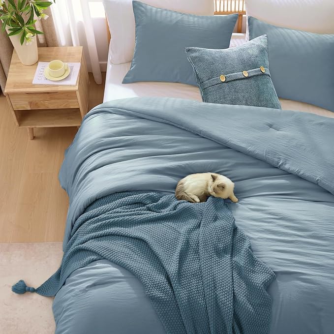 WRENSONGE Full Size Comforter Sets - 3 Pieces Dusty Blue Comforter Prewashed Soft Lightweight for All Seasons, Fluffy Down Alternative Comforter Full Size with 2 Pillow Shams