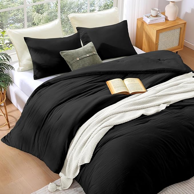 WRENSONGE Queen Comforter Set - 3 Pieces Prewashed Black Comforter Soft Lightweight for All Seasons,Fluffy Down Alternative Comforter Queen Size with 2 Pillow Shams