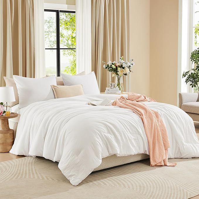 WRENSONGE King Size Comforter Set - 3 Pieces Prewashed White Comforter Soft Lightweight Bedding for All Seasons,Fluffy Down Alternative Comforter King Size with 2 Pillow Shams