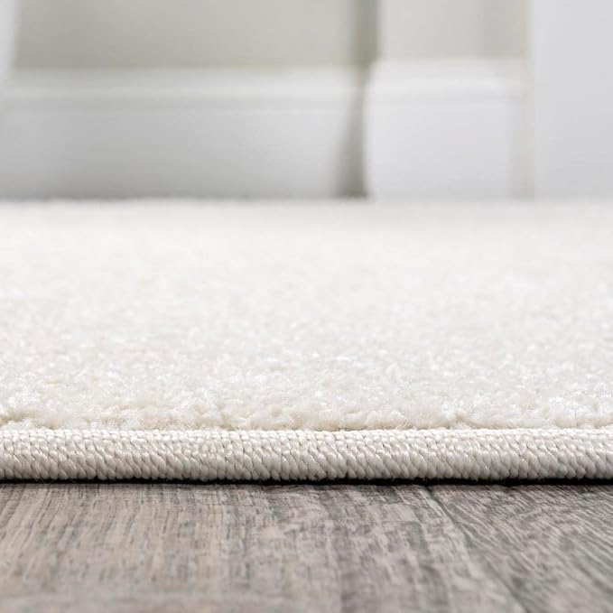 JONATHAN Y Haze Solid Low-Pile Cream 5' Round Indoor Area Rug, Coastal,Bohemian,Minimalist,Classic, Easy-Cleaning for Living Room,Bedroom,Kitchen,Pet Friendly,Non-Shedding (SEU100T-5R)