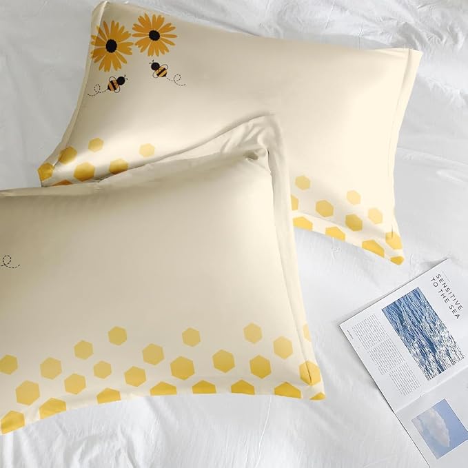 Comforter Set with 2 Pillowcases King Size, Honey Bee Themed Yellow Sunflower, Bed Decor Cute Daisy Flower Bumble Honeycomb for Kids and Adults, Soft Cozy Bedroom Bedding Set