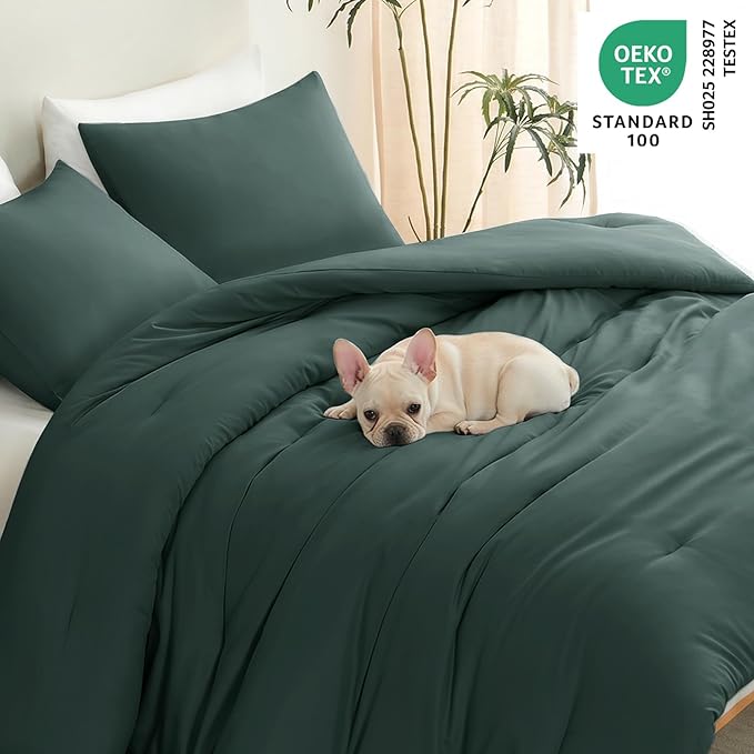 CozyLux California King Comforter Set Forest Green, 3 Pieces Cal King Lightweight Down Alternative Quilted Bedding Sets, All Season Breathable Solid Comforter with 2 Pillowcases, Bed Set Gift for Home