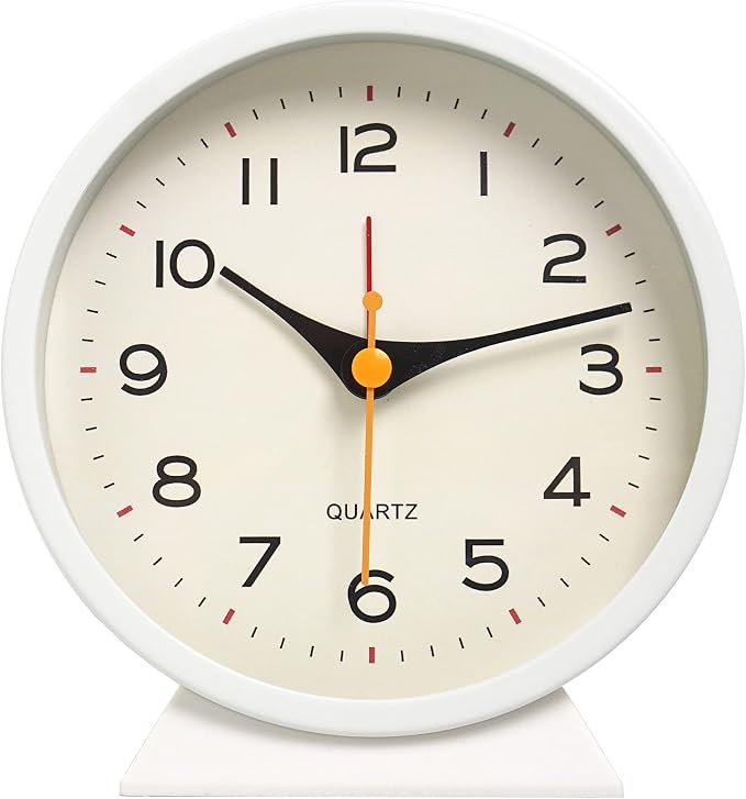 SHISEDECO 4.5" Battery Operated Antique Retro Analog Alarm Clock, Small Silent Bedside Deskclock with Light Function, Non-Ticking Tableclock Decor for Living Room, Bedroom, Bedside, Shelf (White)
