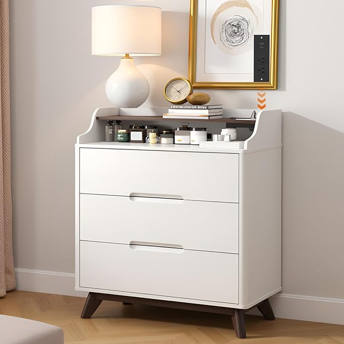 3 Drawer Dressers for Bedroom, 32" Large Wood Storage Dresser & Chest of Drawers with Charging Station, Wide Modern Dressers with 3 Drawer Storage Organizer for Bedroom Living Room Closet, White