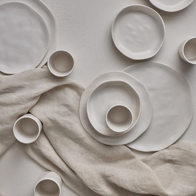 Stone by Mercer Project HEKONDA Modern Stoneware 16-Piece Dinnerware Set, Plate and Bowl Set, Dish Set for 4, Beige