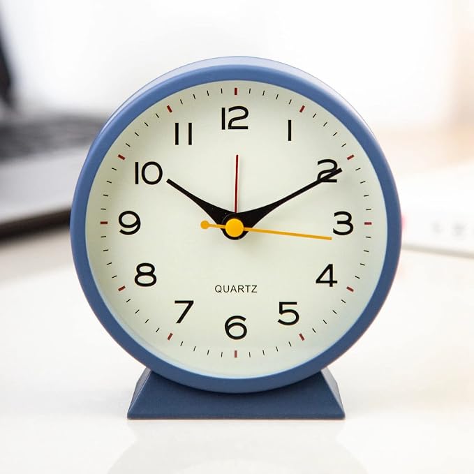 SHISEDECO 4.5" Battery Operated Antique Retro Analog Alarm Clock, Small Silent Bedside Deskclock with Light Function, Non-Ticking Tableclock for Living Room, Bedroom, Bedside, Shelf (Navy Blue)