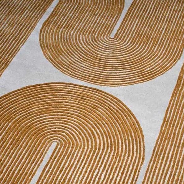 Modern Handmade Wool Area Rug, Abstract Curved Line Geometric Carpet for Living Room Bedroom, Contemporary Tufted Indoor Rug with Soft Pile and Cotton Backing (Gold, 5' x 7')