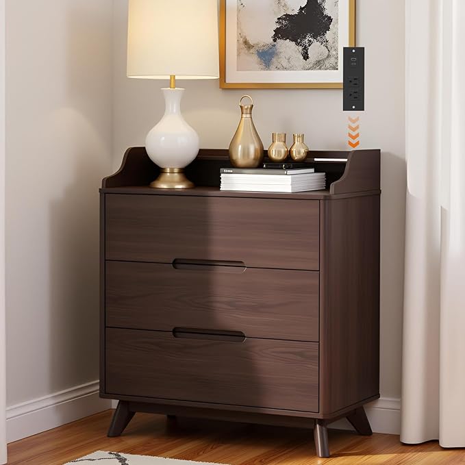 3 Drawer Dressers for Bedroom, 32" Large Wood Storage Dresser & Chest of Drawers with Charging Station, Wide Modern Dressers with 3 Drawer Storage Organizer for Bedroom Living Room Closet Brown
