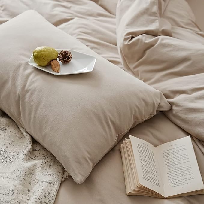Omelas Beige Duvet Cover King Size Khaki Birch Apricot Modern Minimalist Style Solid Color Bedding Sets 3 Pieces Reversible Soft Microfiber Comforter with Zipper Closure (WJL-OMUS-SJT-BE-King)