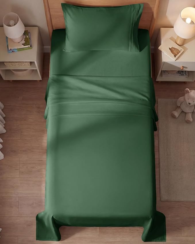 Twin Size 3 Piece Sheet Set - Comfy Breathable & Cooling Sheets - Hotel Luxury Bed Sheets for Women & Men - Deep Pockets, Easy-Fit, Soft & Wrinkle Free Sheets - Emerald Green Oeko-Tex Bed Sheet Set