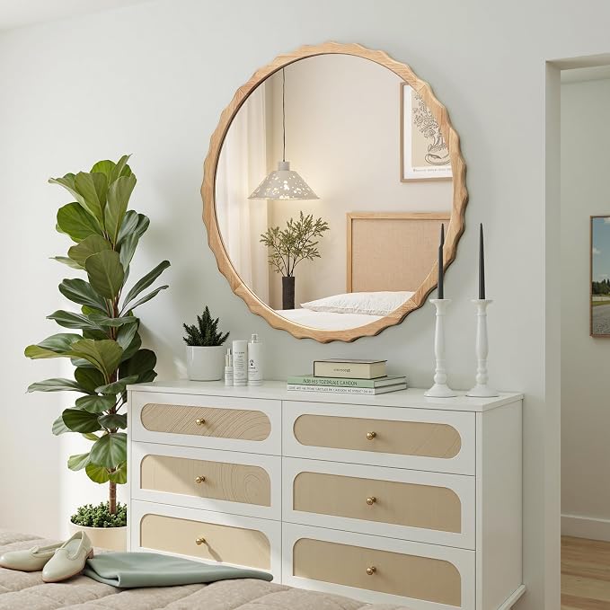 LuxenHome 32" Round Wall Mirror With Natural Rubberwood Scalloped Frame - Wood Wall Decor for Bathroom, Vanity, Entryway, Living Room - Large Accent Circle Mirror