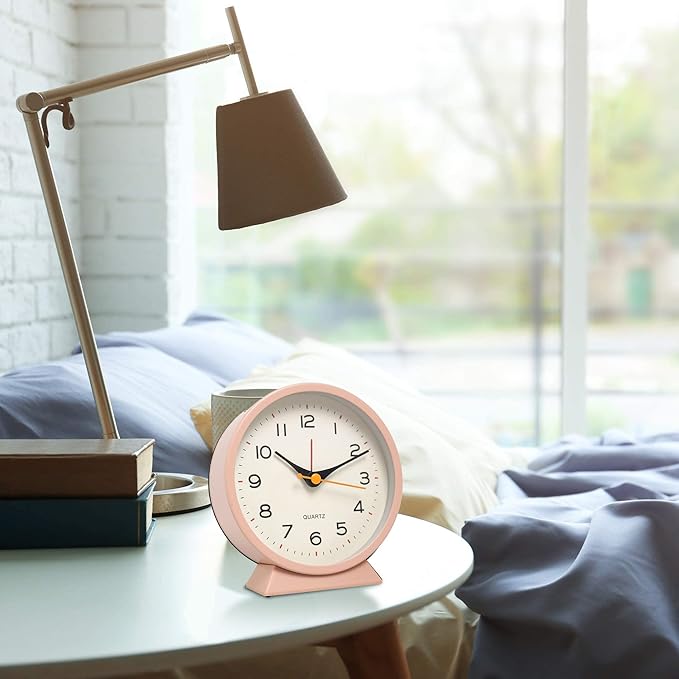 SHISEDECO 4.5" Battery Operated Antique Retro Analog Alarm Clock, Small Silent Bedside Deskclock with Light Function, Non-Ticking Tableclock Decor for Living Room, Bedroom, Bedside, Shelf (Pink)
