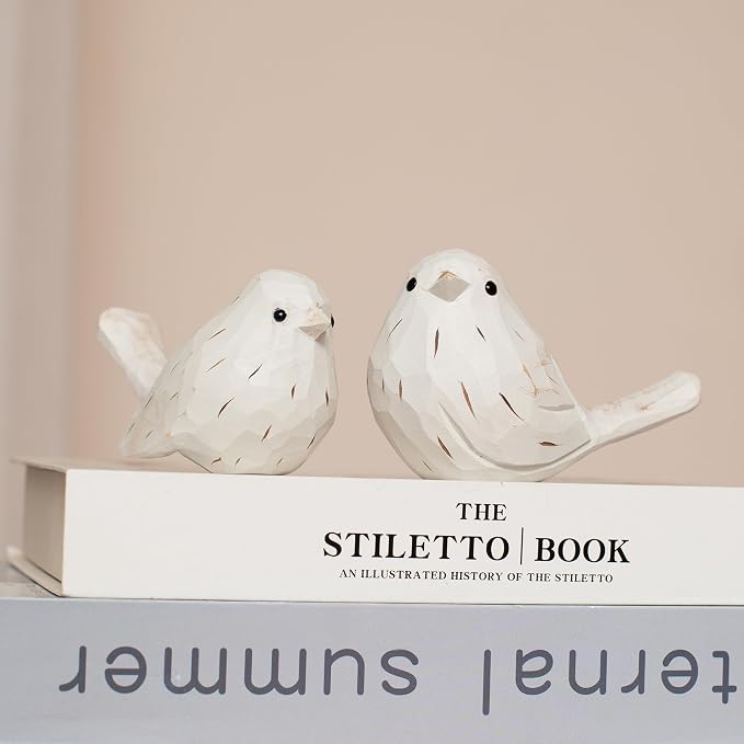 Handcrafted Farmhouse Bird Decor Figurines Set of 2 – Rustic White Carved Bird Statues for Home Decor, Cottage Chic Ornaments, Vintage Wood Sculptures, Spring Table Accents, Gift for Bird Lovers