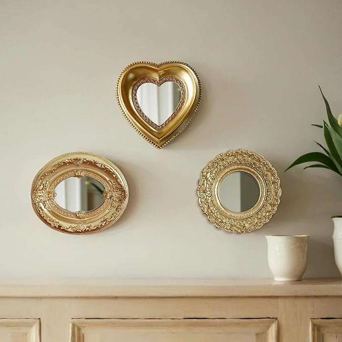 Golden Mini Vintage Mirror with Exquisite Relief Elegant Wall Decor for Bedroom Dresser Table Compact Resin Retro Design (Heart, 4.3X4.3)