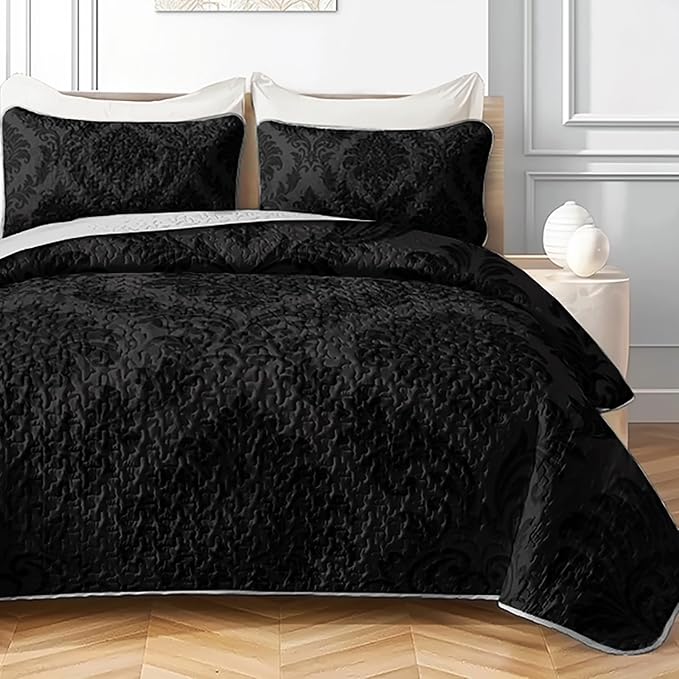 AILONEN Black Gothic Damask Twin Quilted Comforter Set 3 Piece, Ornamental Floral Bedspread Coverlet with 2 Pillowcases, Elegant Dorm Bedding for Students