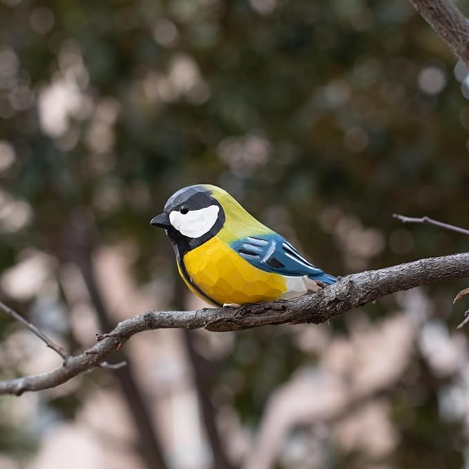 Handcrafted Wooden Eurasian Great Tit Bird Figurine, Hand-Carved Bird Statue, Decorative Bird Sculpture for Home Décor, Collectible Display Accent