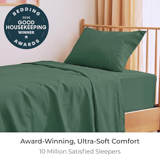 Mellanni Twin Sheets Set - 3 PC Iconic Collection Bedding - Hotel Luxury, Extra Soft, Cooling Bed Sheets - Wrinkle, Fade, Stain Resistant (Twin, Emerald Green)