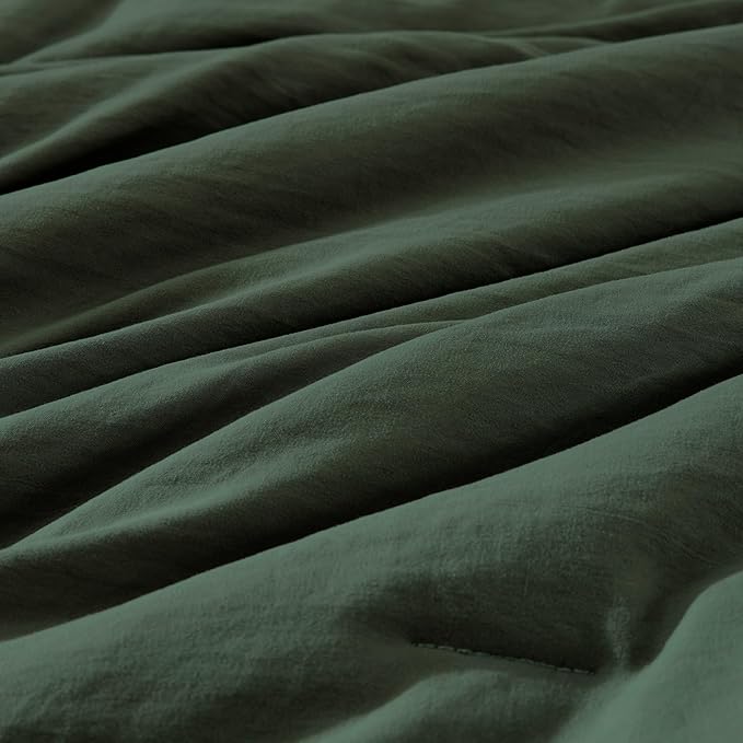 WRENSONGE Super King Comforter Set - 7 Pieces Deep Green Soft Bed in a Bag Super King with Fitted Sheet, Flat Sheet, 2 Pillow Shams, and 2 Pillowcases- Warm Bedding Sets for All Season