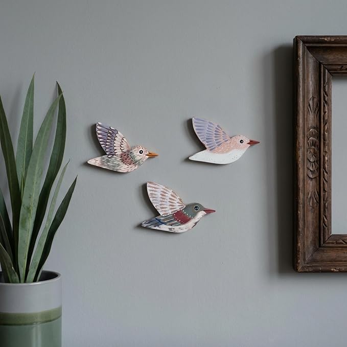 ARTINRENAISS Wooden Flying Birds Wall Decor, Scandinavian Rustic Wall Art Set Housewarming Gifts, 6 Pack Boho Birds Hanging Sign for Living Room, Bedroom, Kitchen