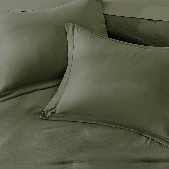 WRENSONGE Super King Comforter Set- 7 Pieces Soft Olive Green Bed in a Bag with Fitted Sheet, Flat Sheet, 2 Pillow Shams, and 2 Pillowcases- Warm Bedding Sets Super King for All Season