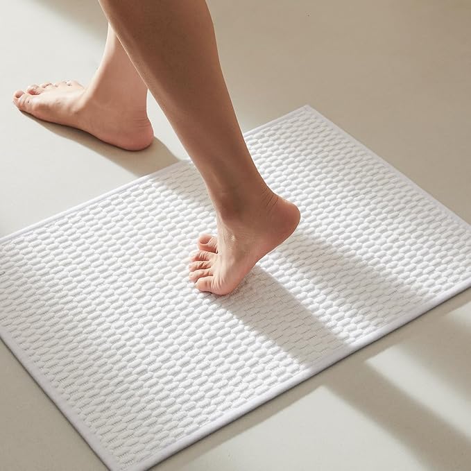 Bathroom Rugs Non Slip Washable, Super Absorbent Thin Bath Mat Small Quick Dry Low Pile Bathroom Rug, White 16"x24" / 1'4" x 2'