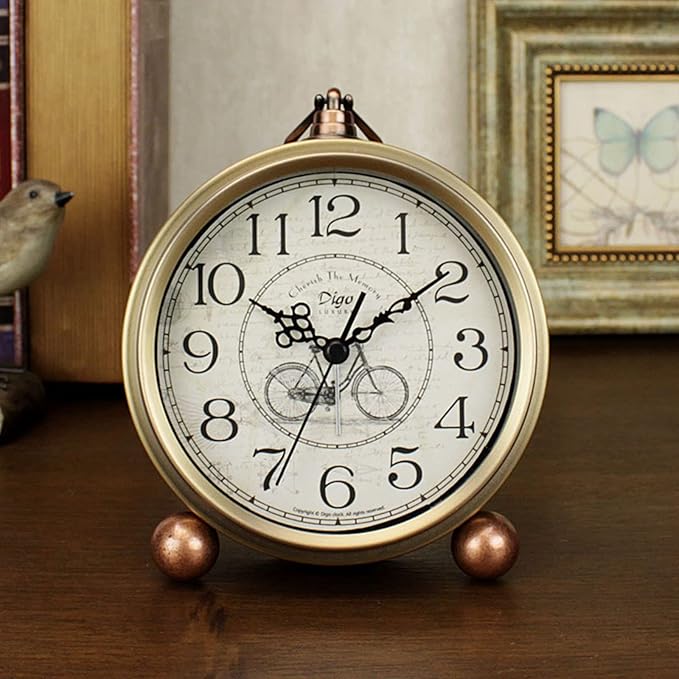 Maxspace Metal Golden Table Clock, Retro Vintage Non-Ticking Small Alarm Clock,Battery Operated Silent Quartz Movement HD Glass Desk Clock for Bedroom Living Room Indoor Decoration Kids… (Gold)