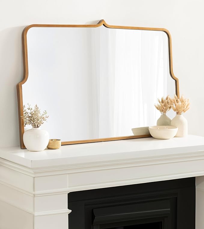 Kate and Laurel Gezella Scallop Arched Wall Mirror