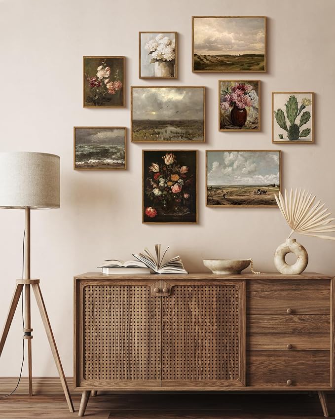 ARPEOTCY Vintage Framed Canvas Wall Art, Retro White Hydrangeas Painting Pictures Decor, Vintage Farmhouse Floral Canvas Wall Art for Living Room, Bathroom, Bedroom Aesthetic(8 x 10 Inch)