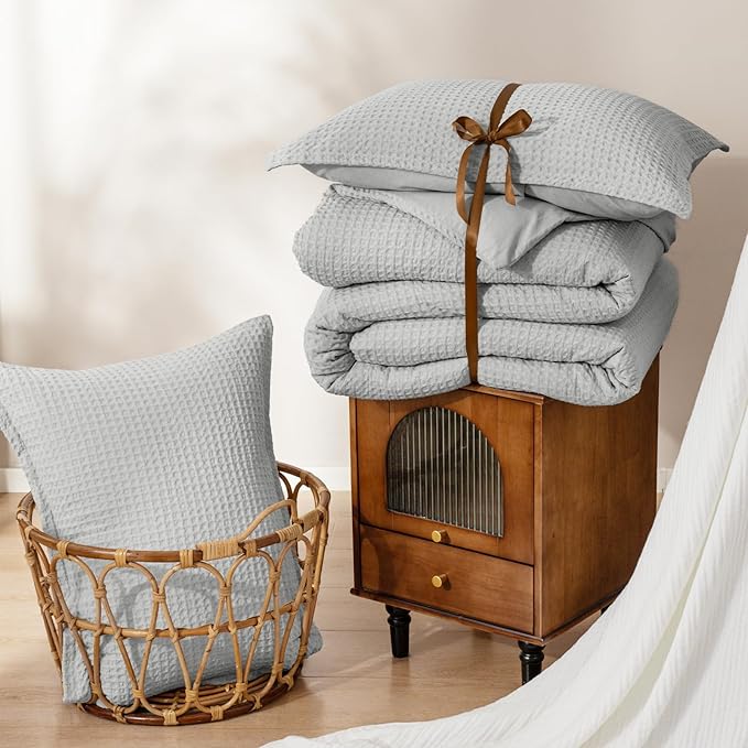 PHF Ultra Soft Waffle Weave Comforter Set King Size, 3 Pieces Lightweight Breathable Comfy Bedding Set, Comfy Textured 1 Comforter with 2 Pillow Shams, Light Grey