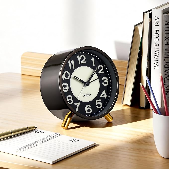 Tetino Analog Alarm Clock,Super Silent Non Ticking Small Clock with Night Light, Battery Operated, Simple Design, for Bedroom, Bedside, Desk, Adult, Kid, Gift，Ideal Decor (Light Luxury Gray)