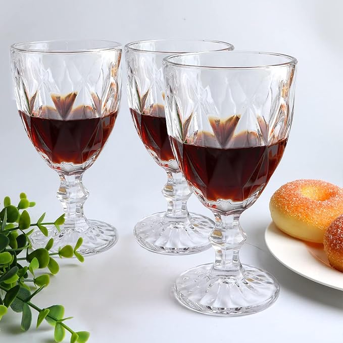 12 Pack Vintage Wine Glasses, Plastic Reusable 12 Ounce Colored Water Goblets, Unique Embossed Pattern Unbreakable Stemmed Wine Glasses High Clear Wedding Party Bar Drinking Cups Clear