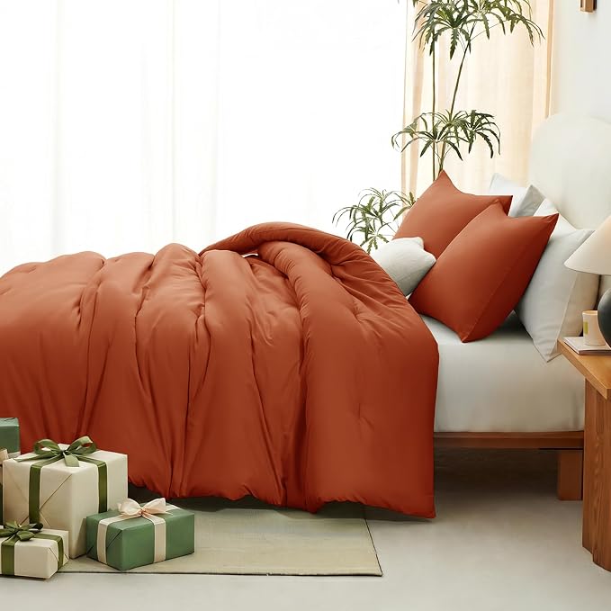 CozyLux King Size Comforter Set Terracotta, 3 Pieces Lightweight Down Alternative Quilted Fall Bedding Set, Burnt Orange All Season Solid Comforter with 2 Pillowcases, Breathable Bed Set Gift for Home