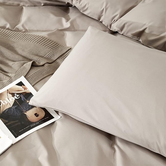 Pureant Beige Khaki Comforter Set California King Light Khaki Bedding Comforter Set 3PCS Oatmeal Cal King Comforter Modern Soft Women Men Cream Coffee Bedding Light Taupe Quilts Cotton Champagne Bed