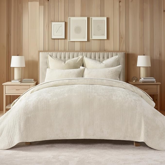 EverGrace Velvet Quilt Set California King 118'' x 106'', Luxurious Soft Bedding Sets, Lightweight Velvet Comforter for All Season, Striped Channel Oversized Bedspread Coverlet w/ 2 Shams, Light Sand