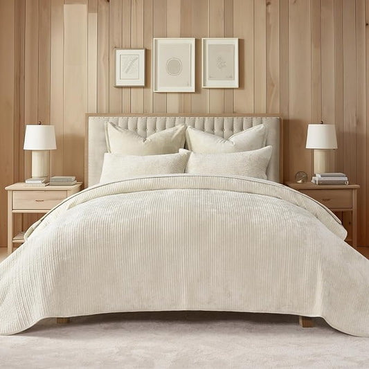 EverGrace Velvet Quilt Set California King 118'' x 106'', Luxurious Soft Bedding Sets, Lightweight Velvet Comforter for All Season, Striped Channel Oversized Bedspread Coverlet w/ 2 Shams, Light Sand