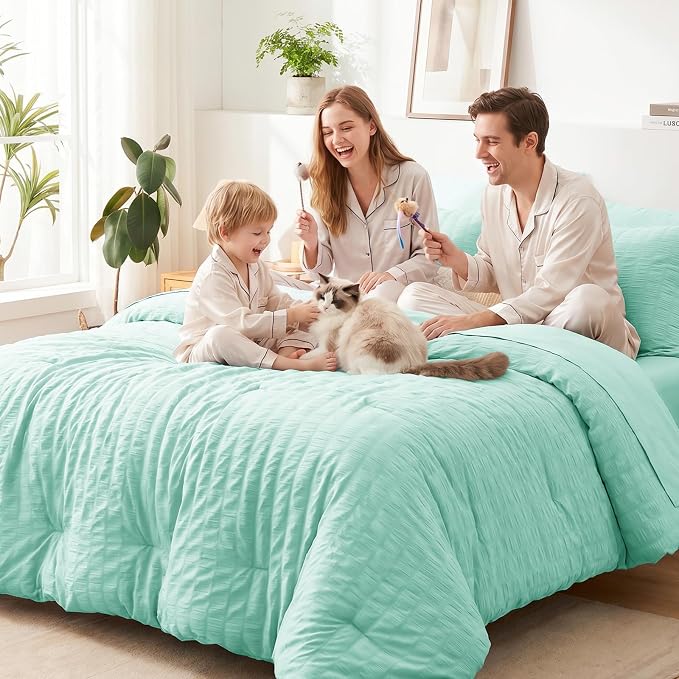 CozyLux Full Size Comforter Sets Mint Green, 7 Pieces Seersucker Textured Luxury Bed in a Bag, All Seasons Soft Bedding Sets with Down Alternative Comforter, Sheets, Pillowcases & Shams, Home Gift