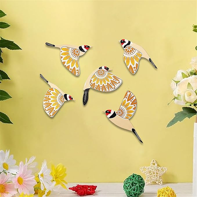Handcrafted Bird Wall Decors 5Pieces Wooden Hanging Ornaments for Home Decoration Scandinavian Maximalist Styles Gift Wooden Bird Wall Sticker
