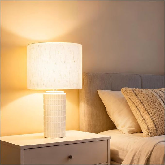 Modern Ceramic Table Lamp，White Bedside Nightstand Lamp for Bedroom Living Room，Farmhouse End Table Lamp, E26 Socket，20 Inch，Desk Lamp for Home Decor，House Warming Gift for Women Mom