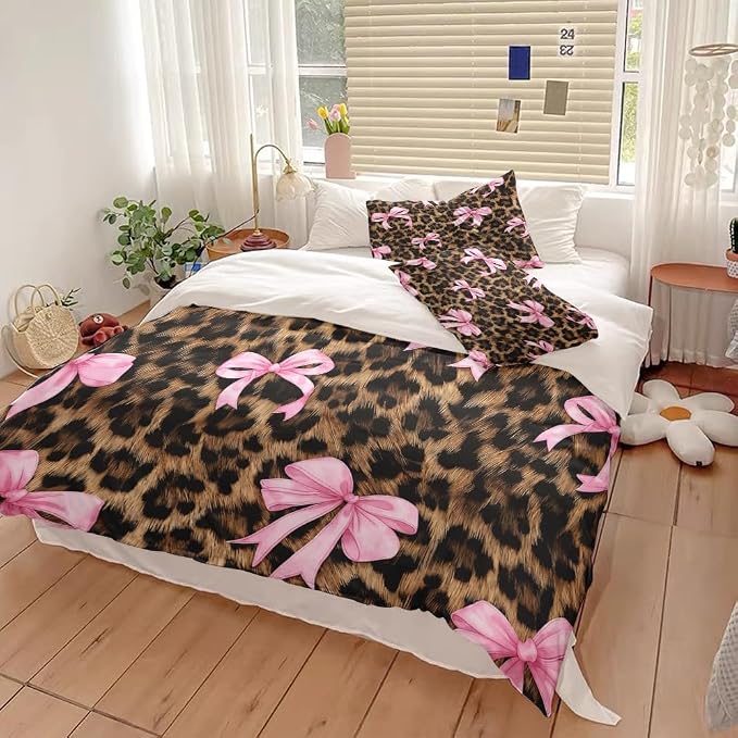 Pink Bow Cheetah Print Duvet Cover Set,3 Pieces Soft Trendy Coquette Bow Bedding Set 1 Pink Bow Leopard Printed Comforter Cover and 2 Matched Pillowcases Zipper Closure King Size 104"*88"