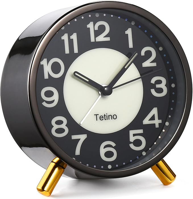 Tetino Analog Alarm Clock,Super Silent Non Ticking Small Clock with Night Light, Battery Operated, Simple Design, for Bedroom, Bedside, Desk, Adult, Kid, Gift，Ideal Decor (Light Luxury Gray)