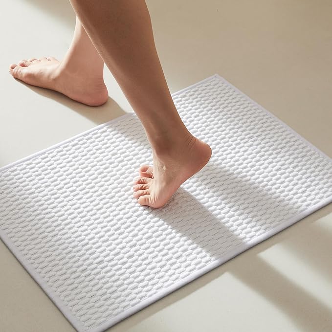 Bathroom Rugs Non Slip Washable, Super Absorbent Thin Bath Mat Small Quick Dry Low Pile Bathroom Rug, White 20"x30"