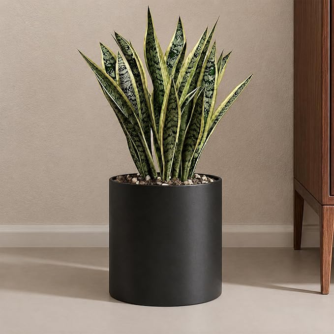 Black Metal Plant Pot with Drainage Hole,7 Inch Mid Century Modern Small Pot Indoor Outdoor Planters for Succulents, Flowers & Home Decor Gift Window Living Room Bedroom