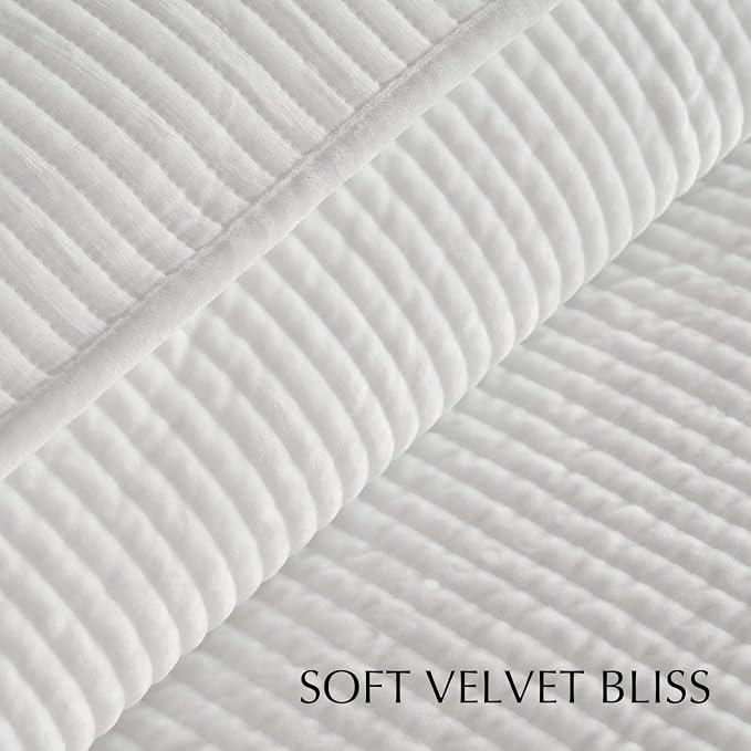 EverGrace Velvet Quilt Set Queen Size, Luxurious Soft Quilted Bedding Sets, Lightweight Velvet Comforter for All Season, Striped Channel Bedspread Coverlet with 2 Shams, Bright White