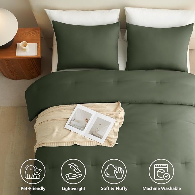 CozyLux Full Size Comforter Set Dark Green, 3 Pieces Lightweight Down Alternative Quilted Bedding Sets, All Season Soft Breathable Solid Comforter with 2 Pillowcases, Luxury Bed Set Gift for Home