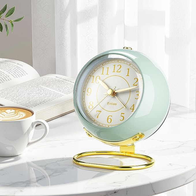 Analog Alarm Clocks,Retro Backlight Cute Simple design Small desk Clock With Night Light,Silent Non-Ticking,Battery Powered,For Kids,teens,Bedroom,travel,kitchen,Bedside Desk decor. (Nostalgic Green)