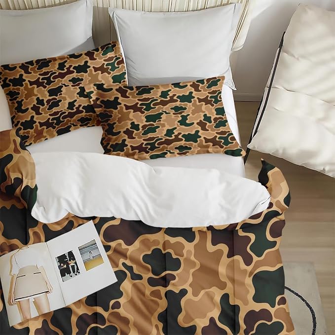 Comforter Set with 2 Pillowcases Full Size, Brown Camouflage Camo Hunting Hunter, Bed Decor Wood Green Desert Army Military for Kids and Adults, Soft Cozy Bedroom Bedding Set