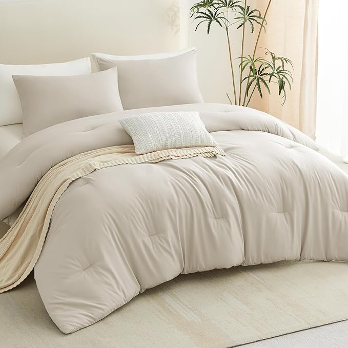 CozyLux Queen Comforter Set Oatmeal, 3 Pieces Lightweight Comforters Queen Size Quilted Bedding Sets, All Season Breathable Solid Down Alternative Comforter with 2 Pillowcases, Bed Set Gift for Home