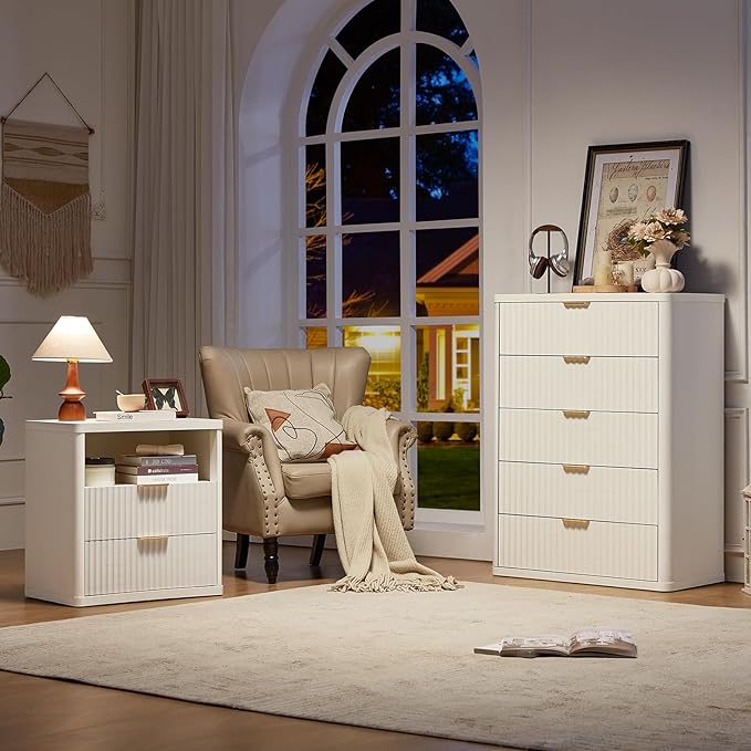 LEYAOYAO Fluted 5 Drawers Dresser for Bedroom, 41" Tall Modern Chest of Drawers with Metal Handle, Curved Profile Farmhouse Closet Organizer Wood Dressers TV Stand for Living Room,Antique White