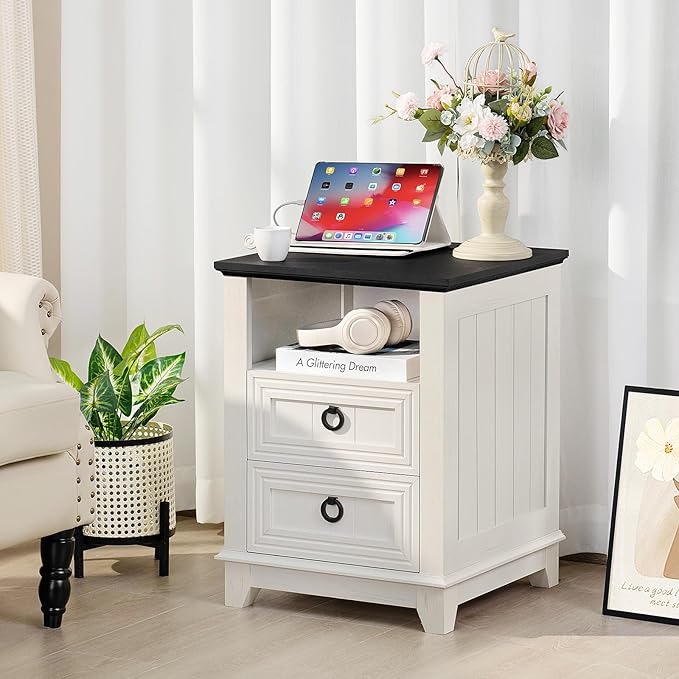 18" Farmhouse Night Stands Set of 2 with Charging Station, 2 Drawers End Table Dresser for Bedroom， Wooden Nightstand, Bed Side Table with Open Shelf, Bedside Cabinet for Living Room（White）