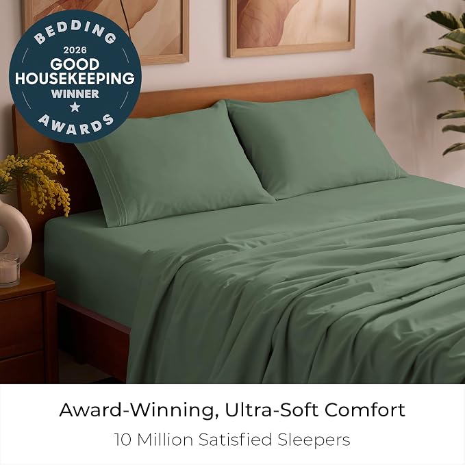 Mellanni Queen Sheets Set - 4 PC Iconic Collection Bedding - Hotel Luxury, Extra Soft, Cooling Bed Sheets - Wrinkle, Fade, Stain Resistant (Queen, Sage)